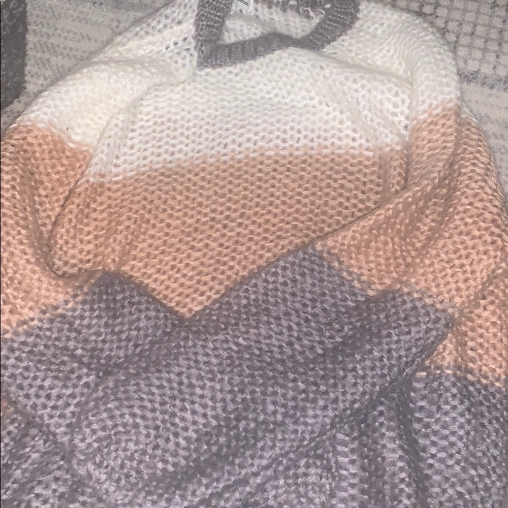 sweater! - Picture 3 of 3